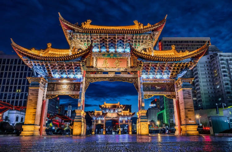 Tour Côn Minh – Đằng Xung – Làng Ngân Hạnh 5N5Đ No Shopping