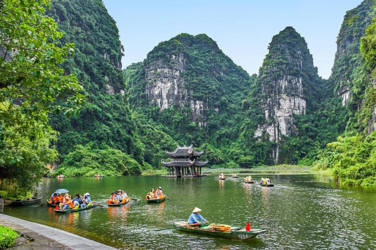 Tour Ninh Bình 2 Ngày 1 Đêm Khám phá Hoa Lư - Tam Cốc -Tràng An