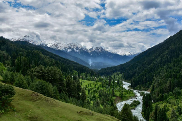 Tour Ấn Độ 7 ngày 6 đêm: Khám phá Kashmir, hồ Dal và Taj Mahal