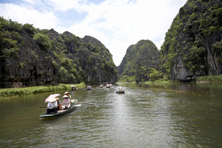 Tour Ninh Bình 2 Ngày 1 Đêm Khám phá Hoa Lư - Tam Cốc -Tràng An