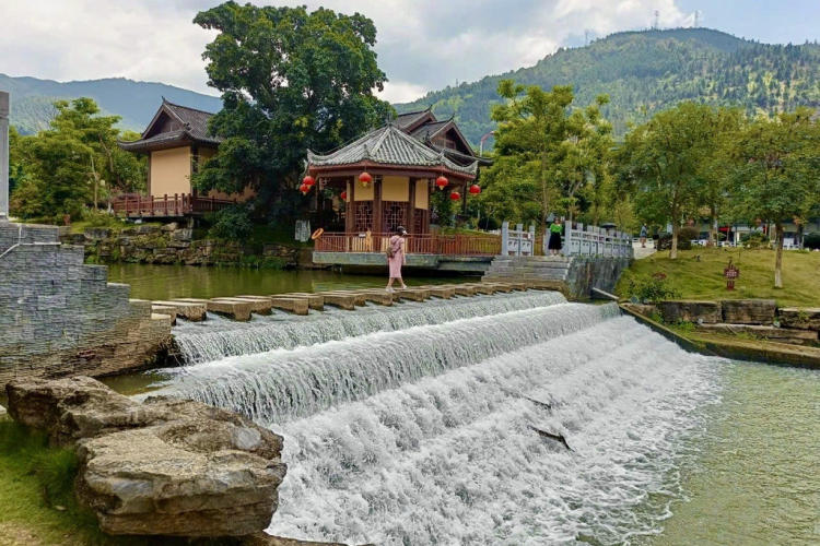 Tour Hà Khẩu-Bình Biên – Di Lặc- Kiến Thủy-Mông Tự 4N3Đ