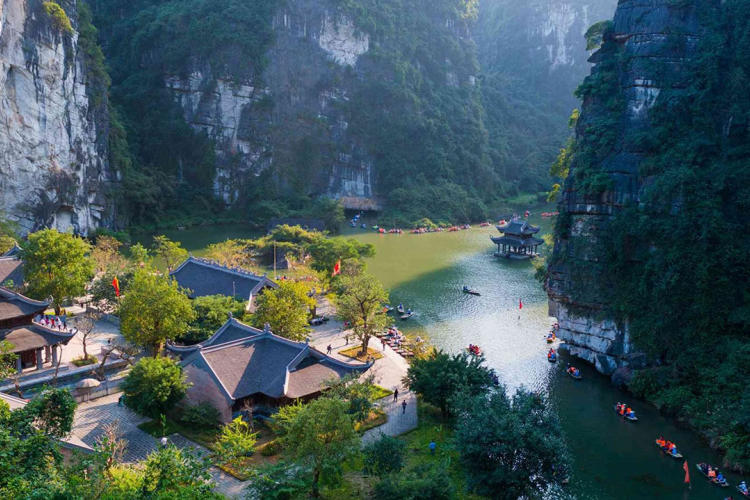 tour hoa lư tam cốc hang múa