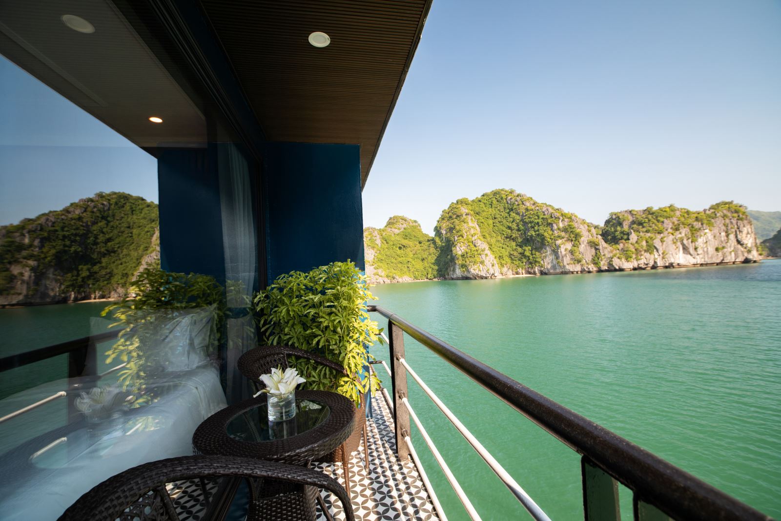 Du thuyền Rosy Cruise 2 Ngày 1 Đêm