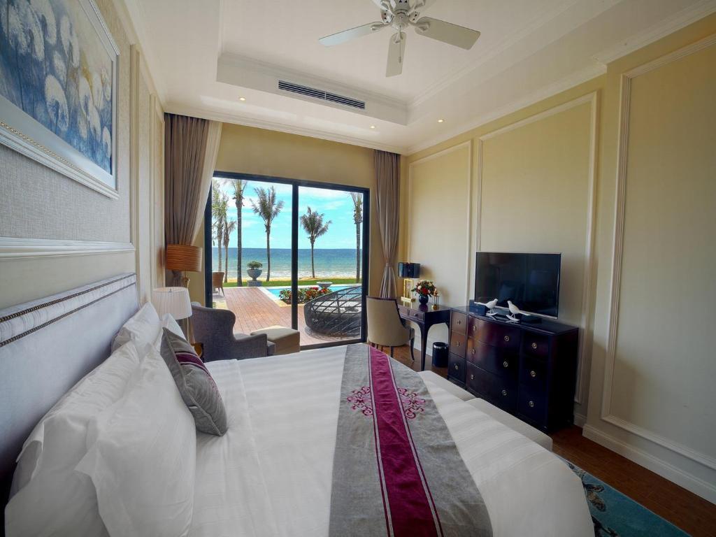 Melia Vinpearl Cửa Hội Beach Resort
