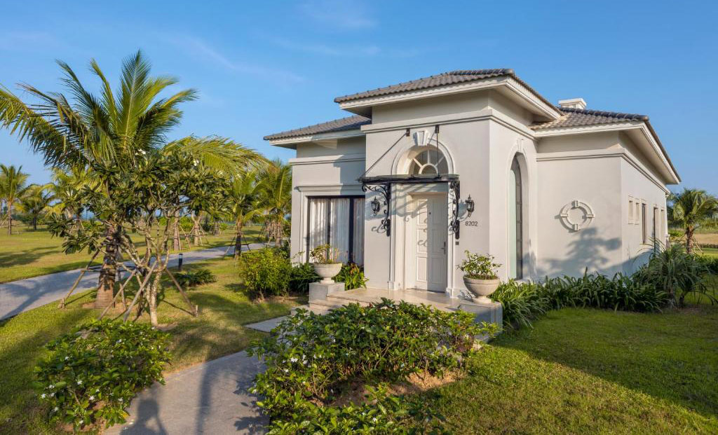 Melia Vinpearl Cửa Sót Beach Resort