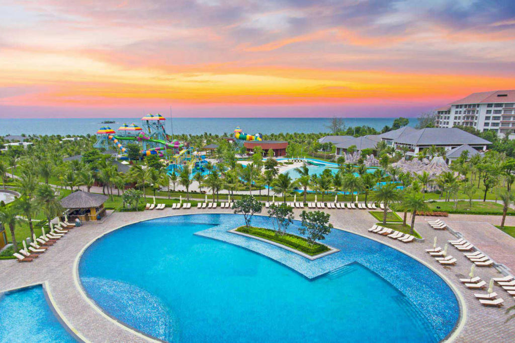 Combo 3N2Đ Vé Máy Bay + Vinpearl VinOasis Phú Quốc