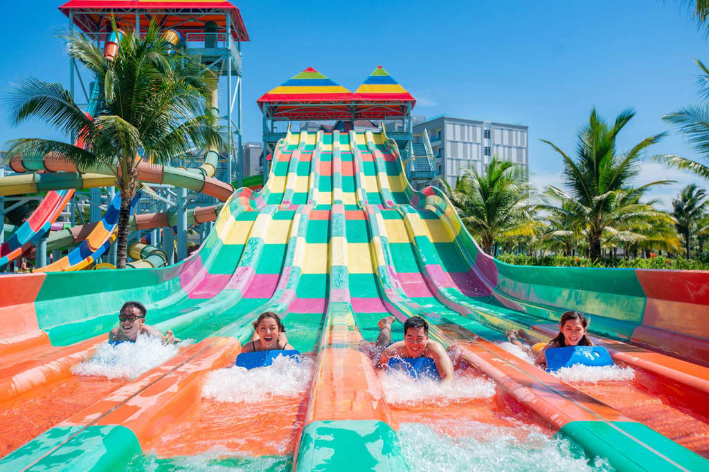 Combo 3N2Đ Vé Máy Bay + Vinpearl VinOasis Phú Quốc