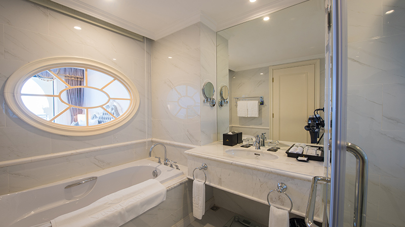 Wyndham Grand Phú Quốc (tên cũ: VinOasis Phú Quốc)