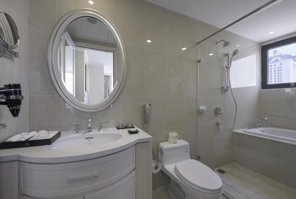 Melia Vinpearl Empire Nha Trang