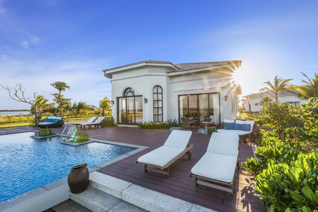 Melia Vinpearl Cửa Hội Beach Resort