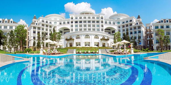 Combo Vinpearl Hạ Long + Du thuyền Luna 2 ngày 1 đêm