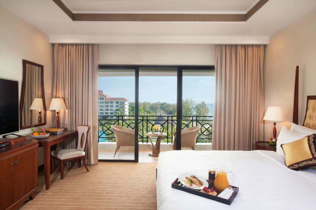 Sheraton Phú Quốc Long Beach Resort