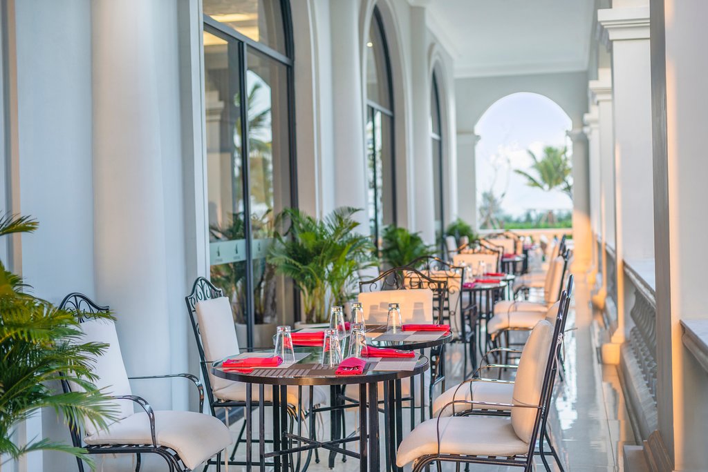 Melia Vinpearl Cửa Sót Beach Resort