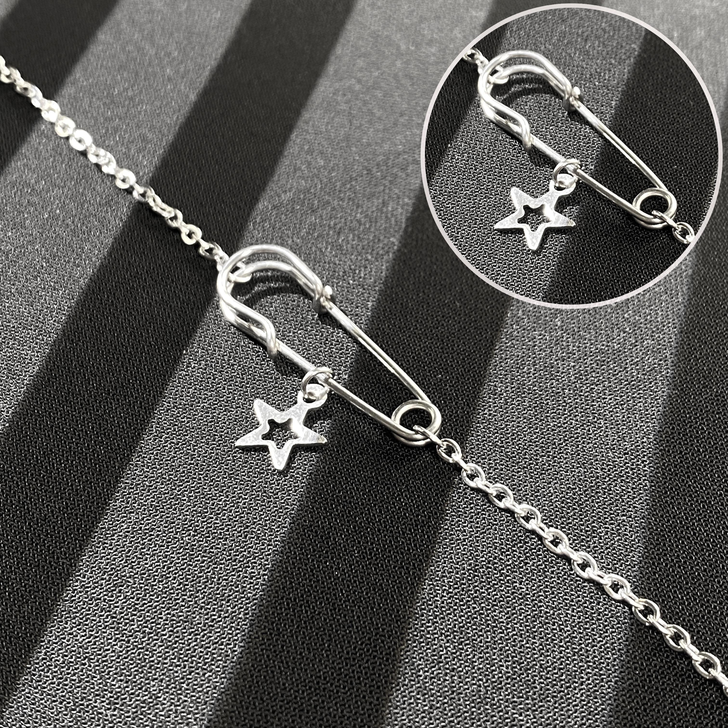 Vòng Tay Safety Pin Dây Trơn Vì Sao ? Titanium Không Ghỉ - vòng tay nữ Safety Pins Phụ Kiện