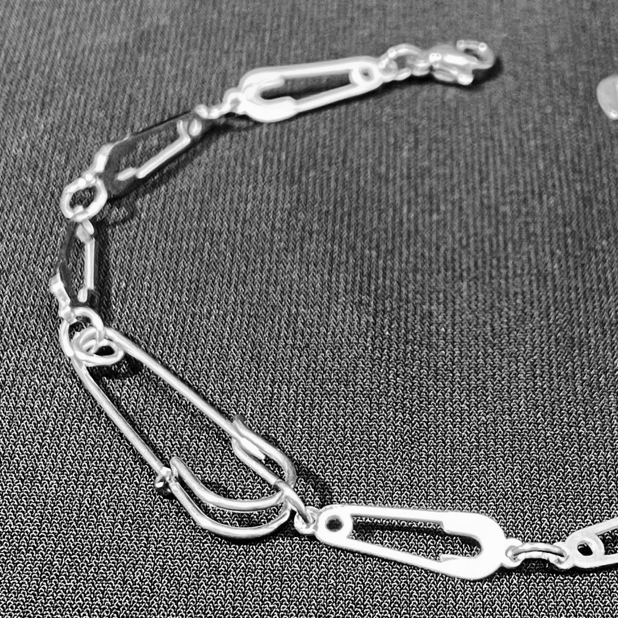 Vòng tay Full Safety pin Không rỉ sét - lắc tay safety pin chính hãng không đen rỉ