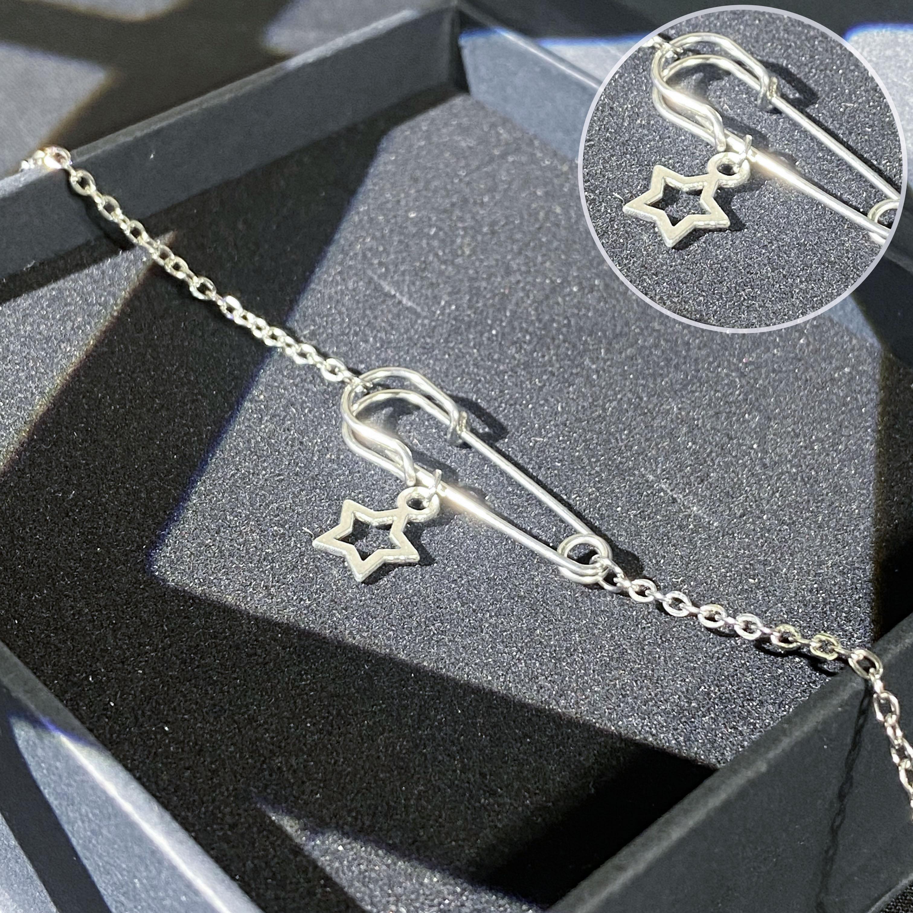 Dây chuyền Safety pin Star - Chất Liệu Titanium không rỉ - Women Trang Sức