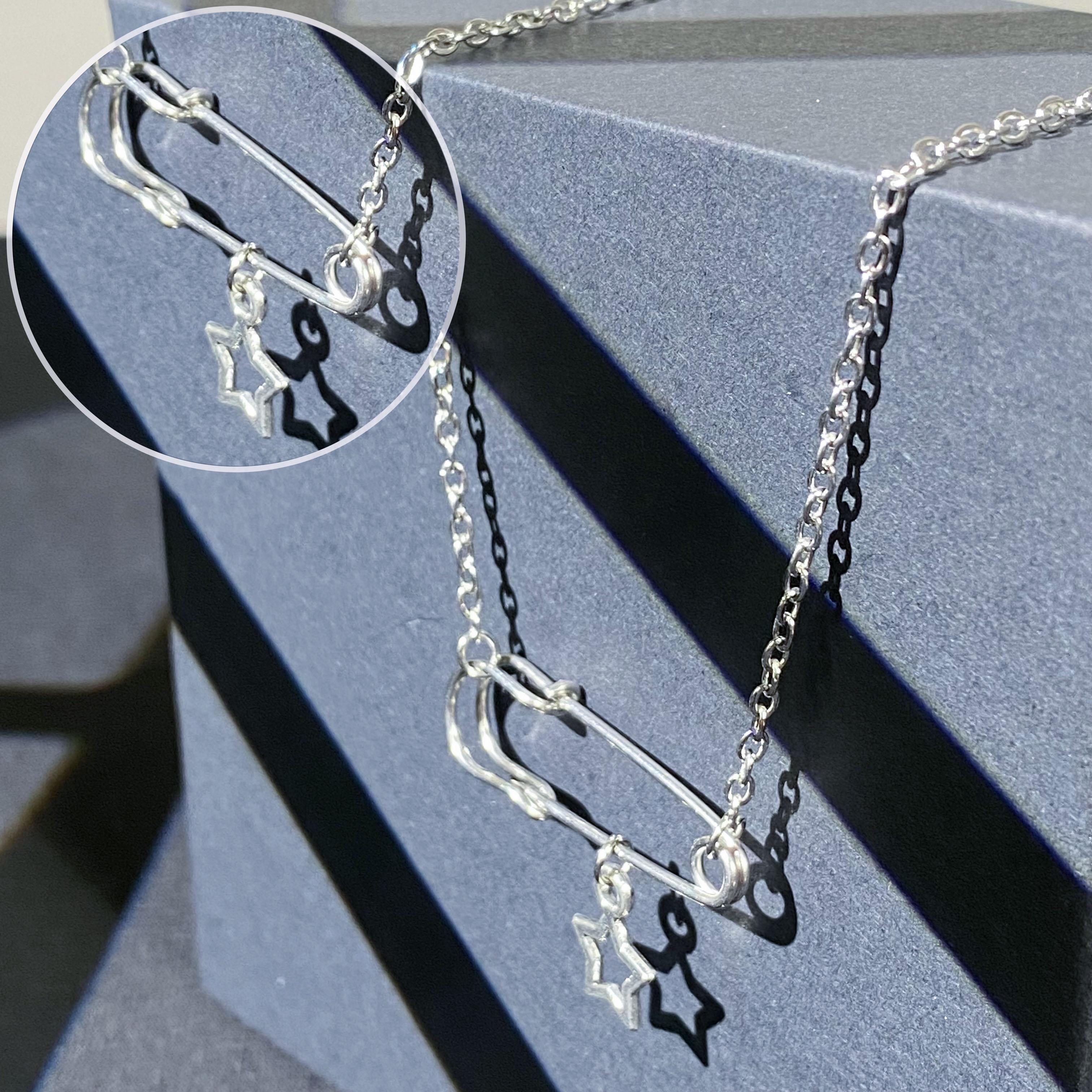 Dây chuyền Safety pin Star - Chất Liệu Titanium không rỉ - Women Trang Sức