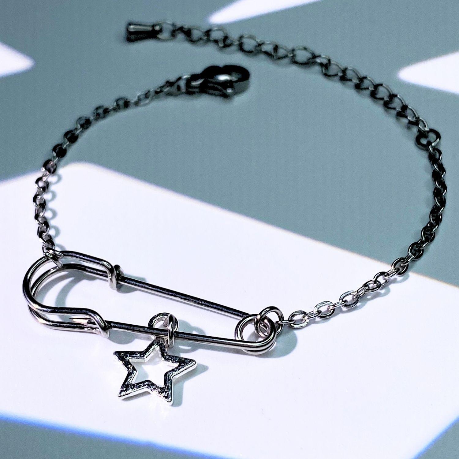 Vòng Tay Safety Pin Dây Trơn Vì Sao ? Titanium Không Ghỉ - vòng tay nữ Safety Pins Phụ Kiện