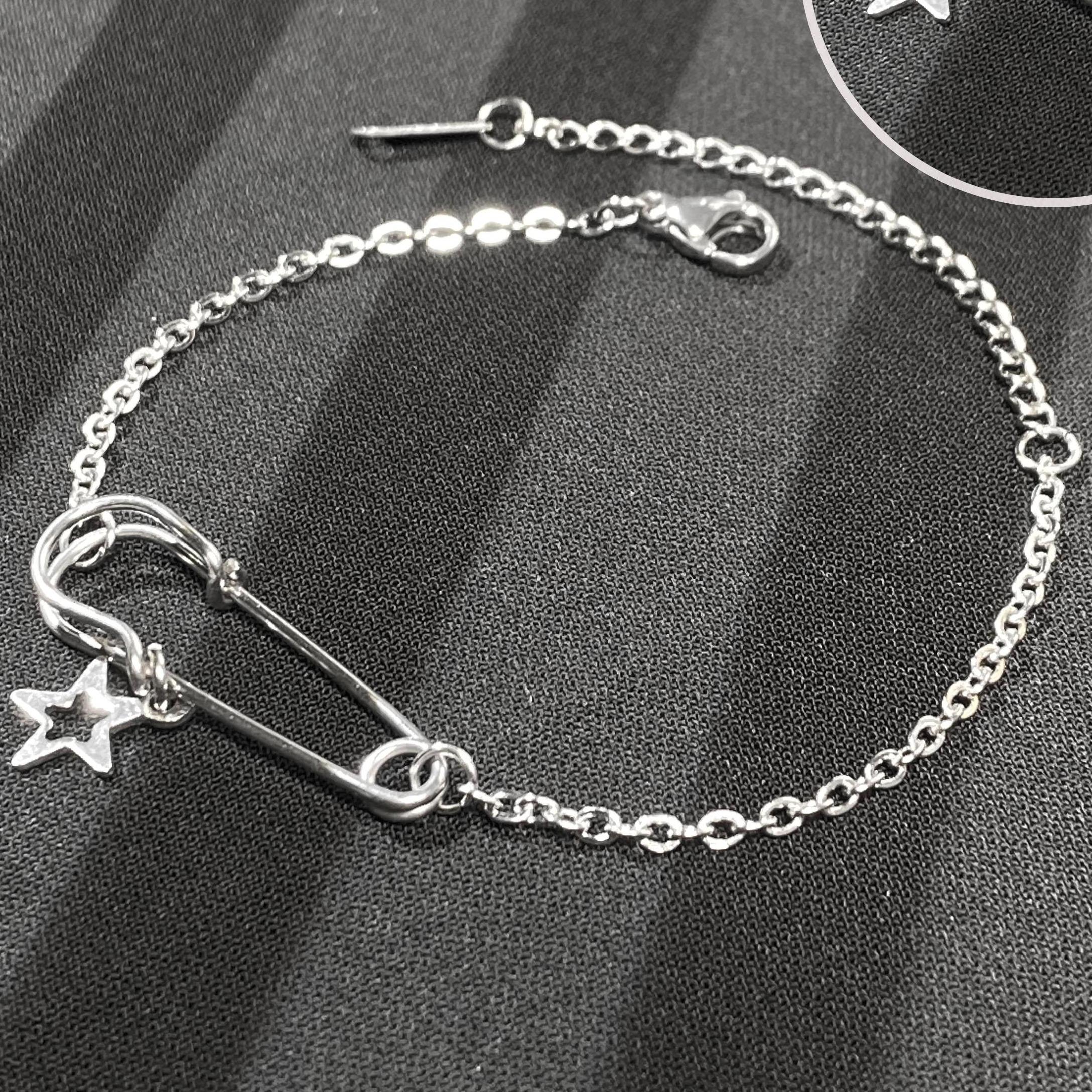 Vòng Tay Safety Pin Dây Trơn Vì Sao ? Titanium Không Ghỉ - vòng tay nữ Safety Pins Phụ Kiện