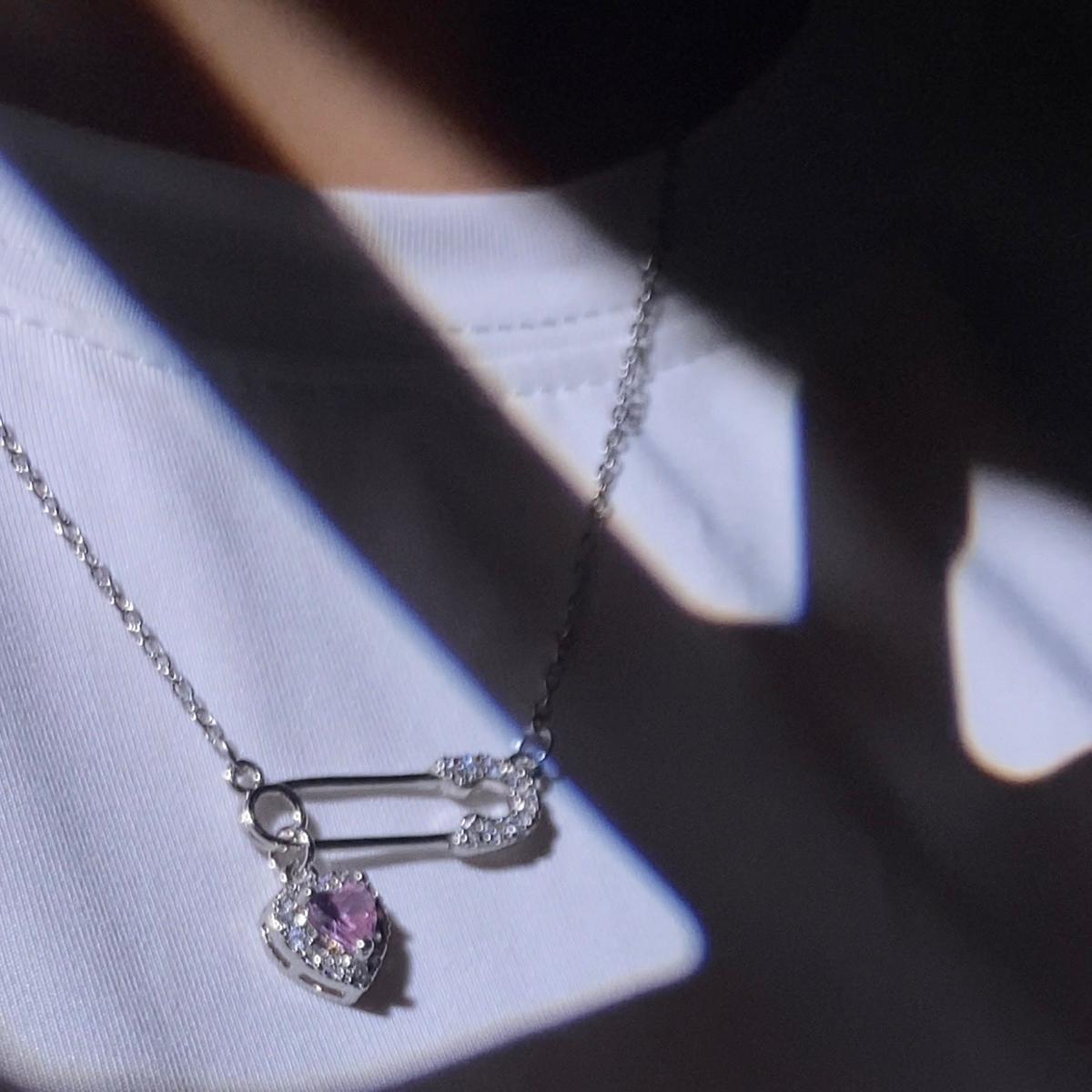 Dây chuyền nữ safety pin Trái Tim đính đá lấp lánh - Mặt dây chuyền đính đá - Vòng cổ nữ Safety pin