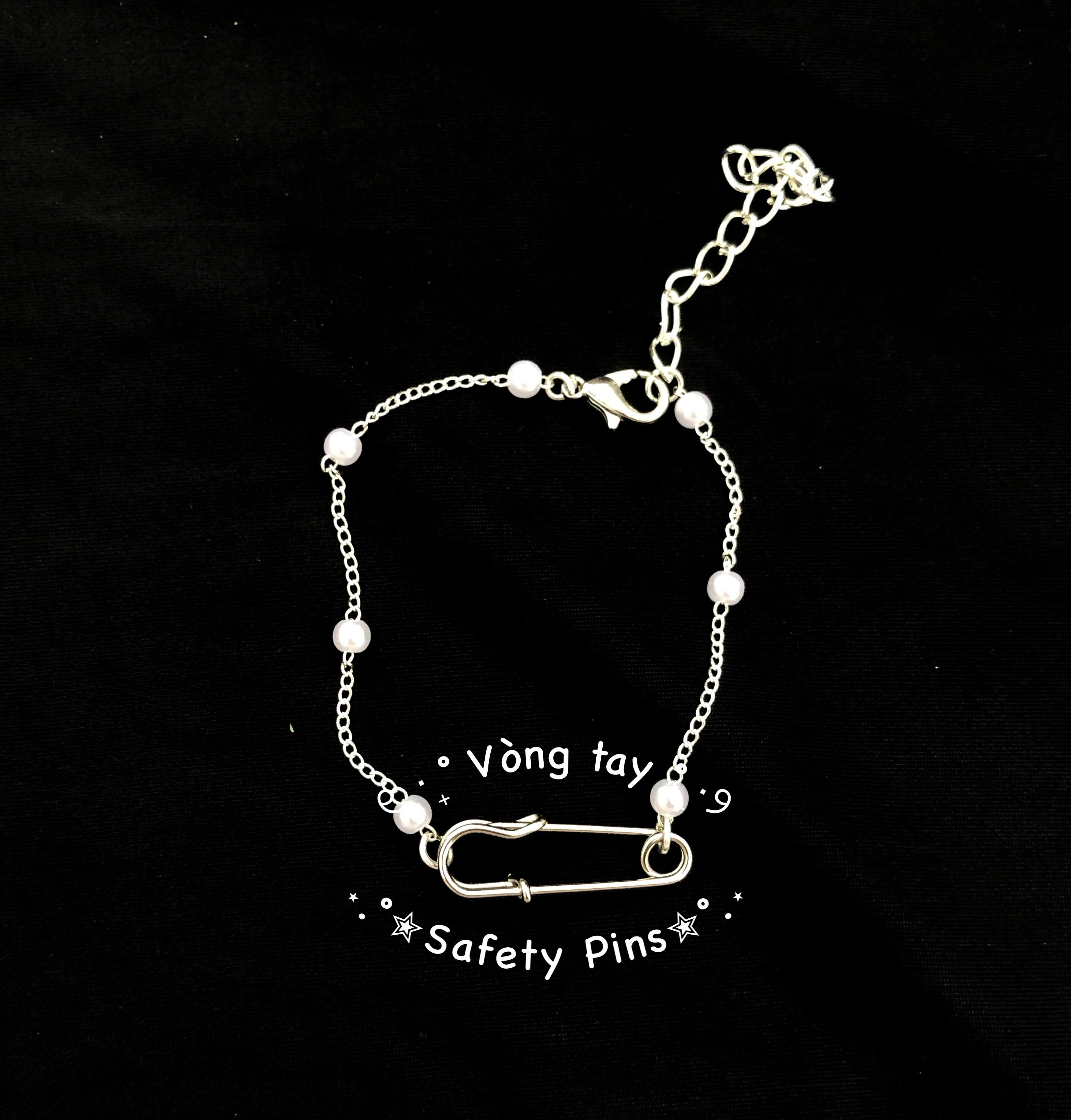 Vòng Tay Safety Pin Xinh Iu Mạ Bạc S925 Bền Màu - Vòng tay ghim băng