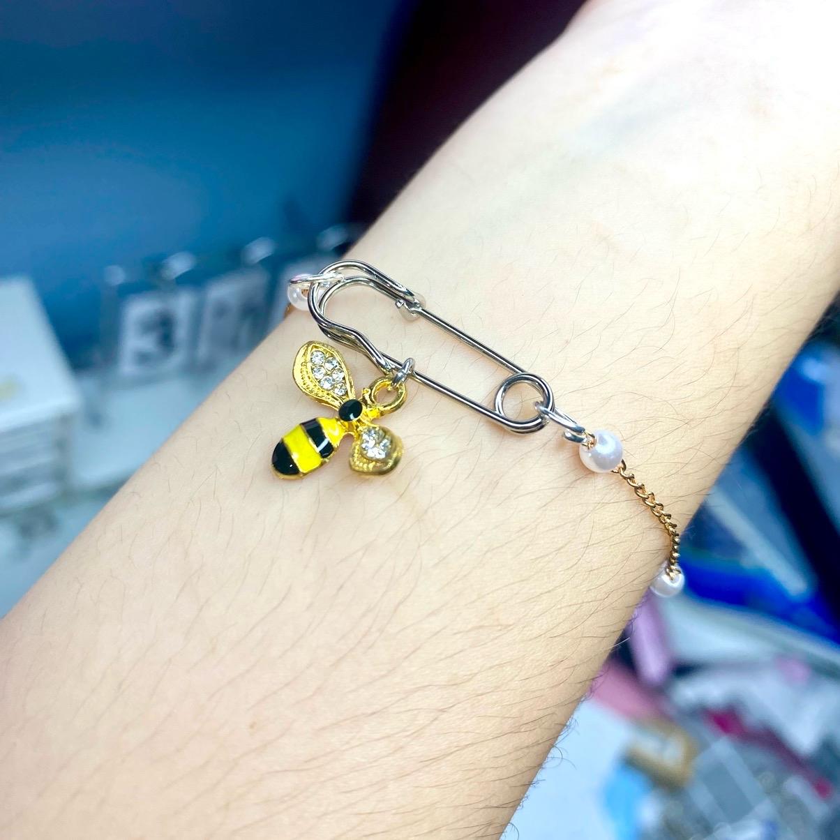 Vòng Tay Safetypins Ong Nỗ Lực - Có thể đeo chân - Hỗ Trợ Cân Bằng Cảm Xúc - lắc chân nữ thời trang Hàn vòng tay  nữ Phụ Kiện Hoa