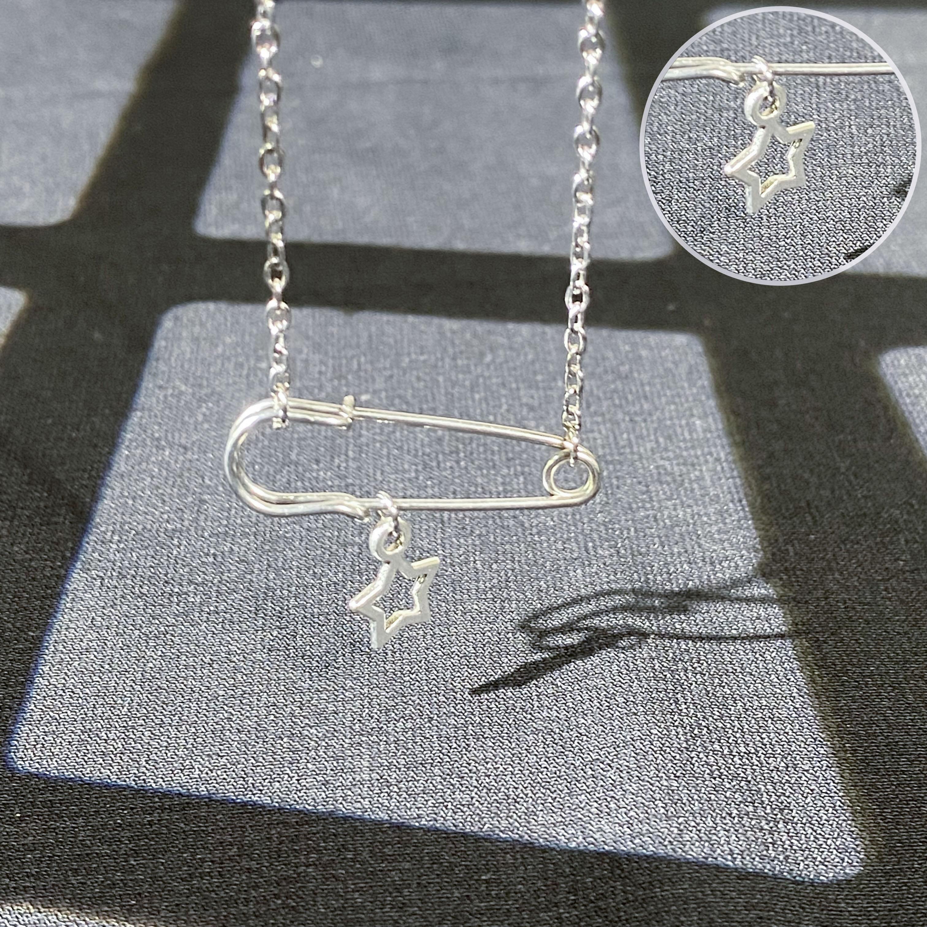Dây chuyền Safety pin Star - Chất Liệu Titanium không rỉ - Women Trang Sức