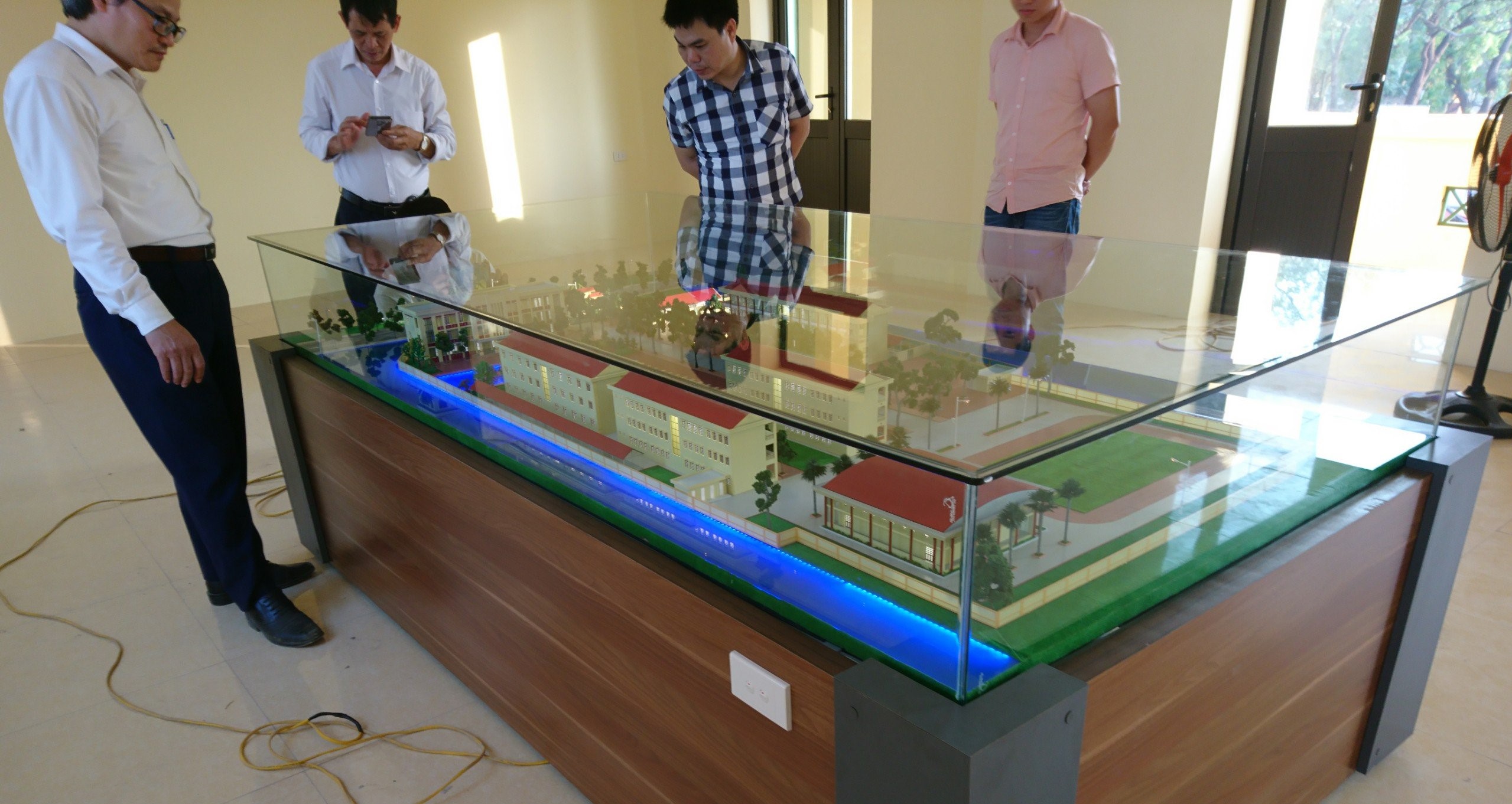 Sa bàn trường PTTH Yên Mỹ - Hưng Yên