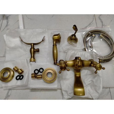 Sen tắm gắn tường (không tay cầm)