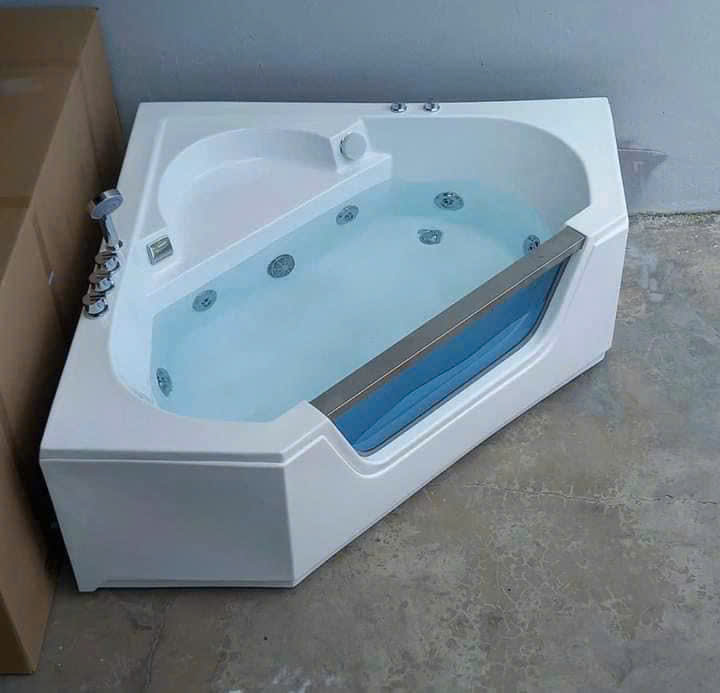 Bồn Góc Kính 1m4 MKT-14