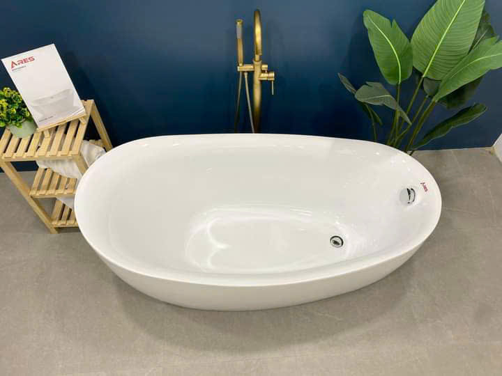 Bồn Tắm Cá Heo KT-16