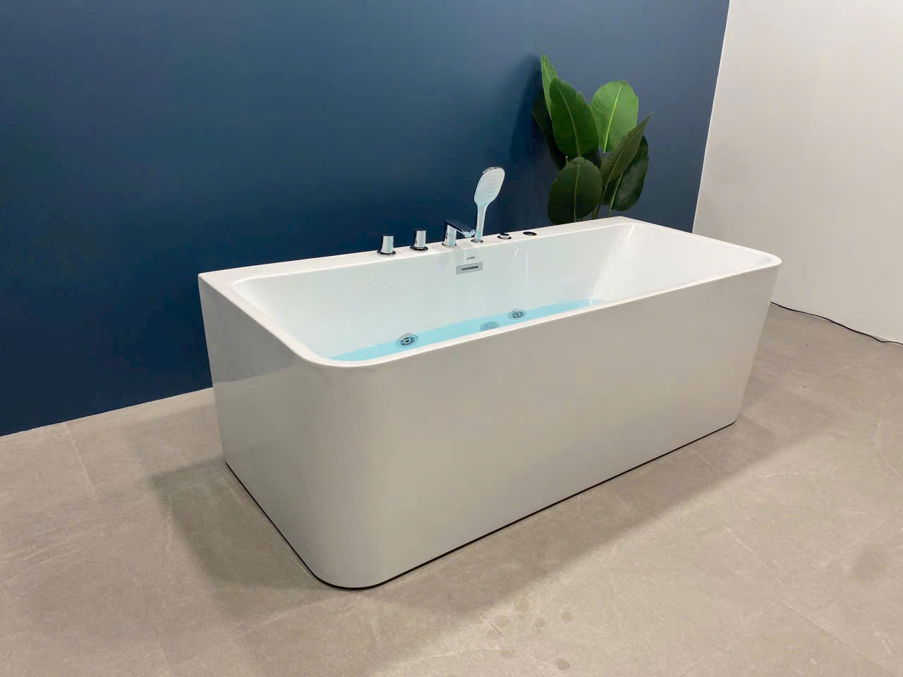 Bồn Tắm Chữ Nhật Liền Khối KT-17