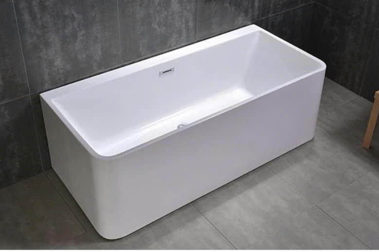 Bồn Tắm Chữ Nhật Liền Khối KT-17