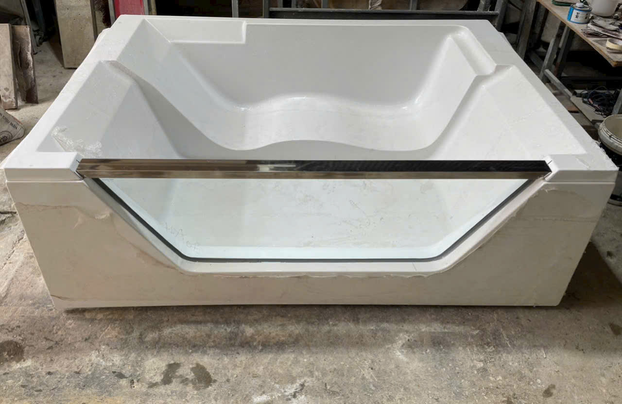 Bồn Tắm Cao Cấp KT-19