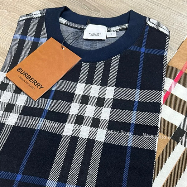 Áo Thun Burberry Caro Full