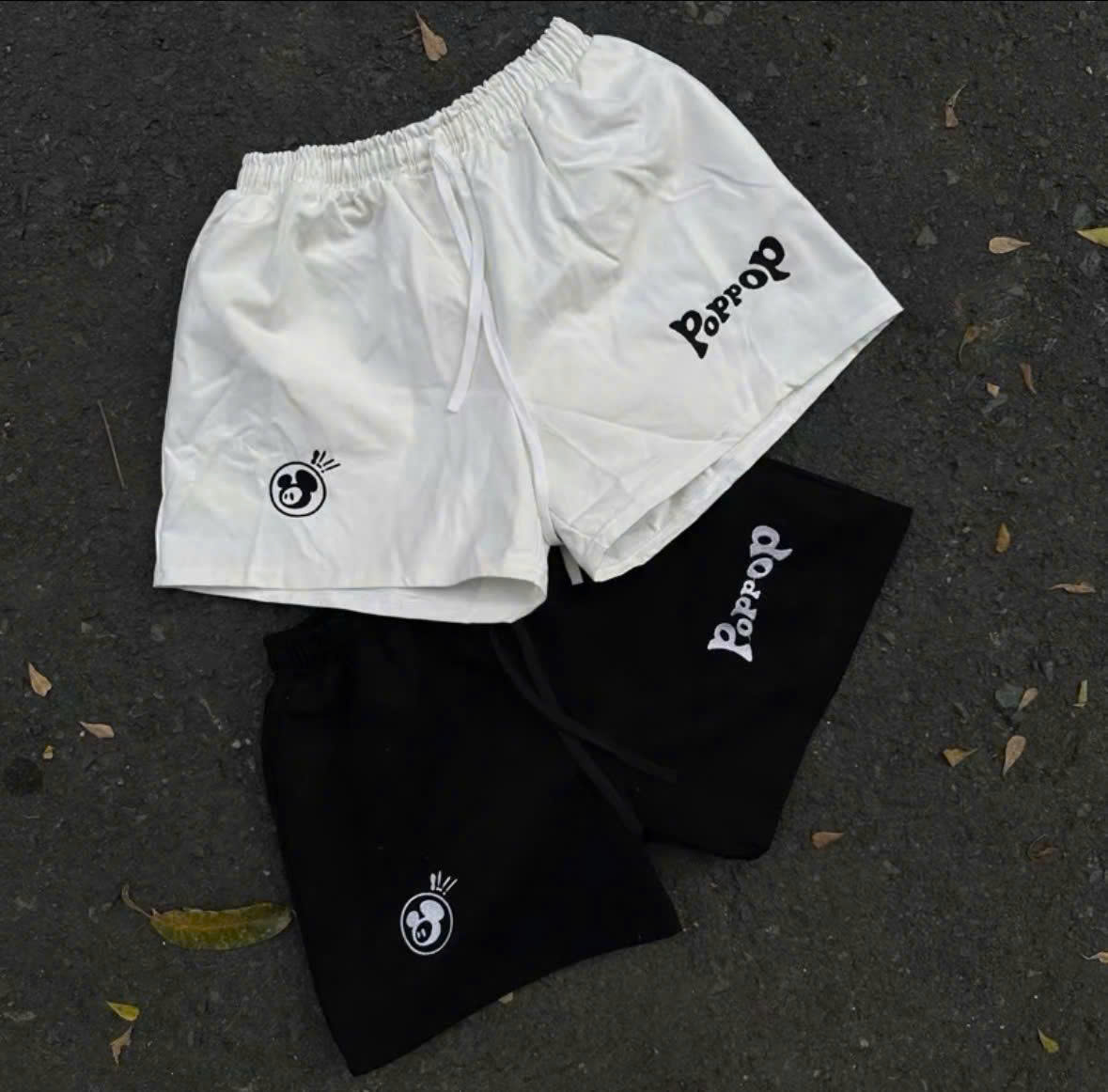 Quần Short Kaki Poppop Thêu