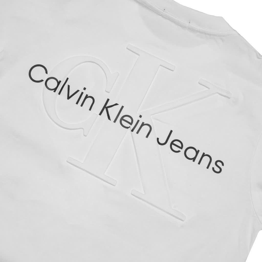 Áo Thun Calvin Klein In Phồng (Trắng)