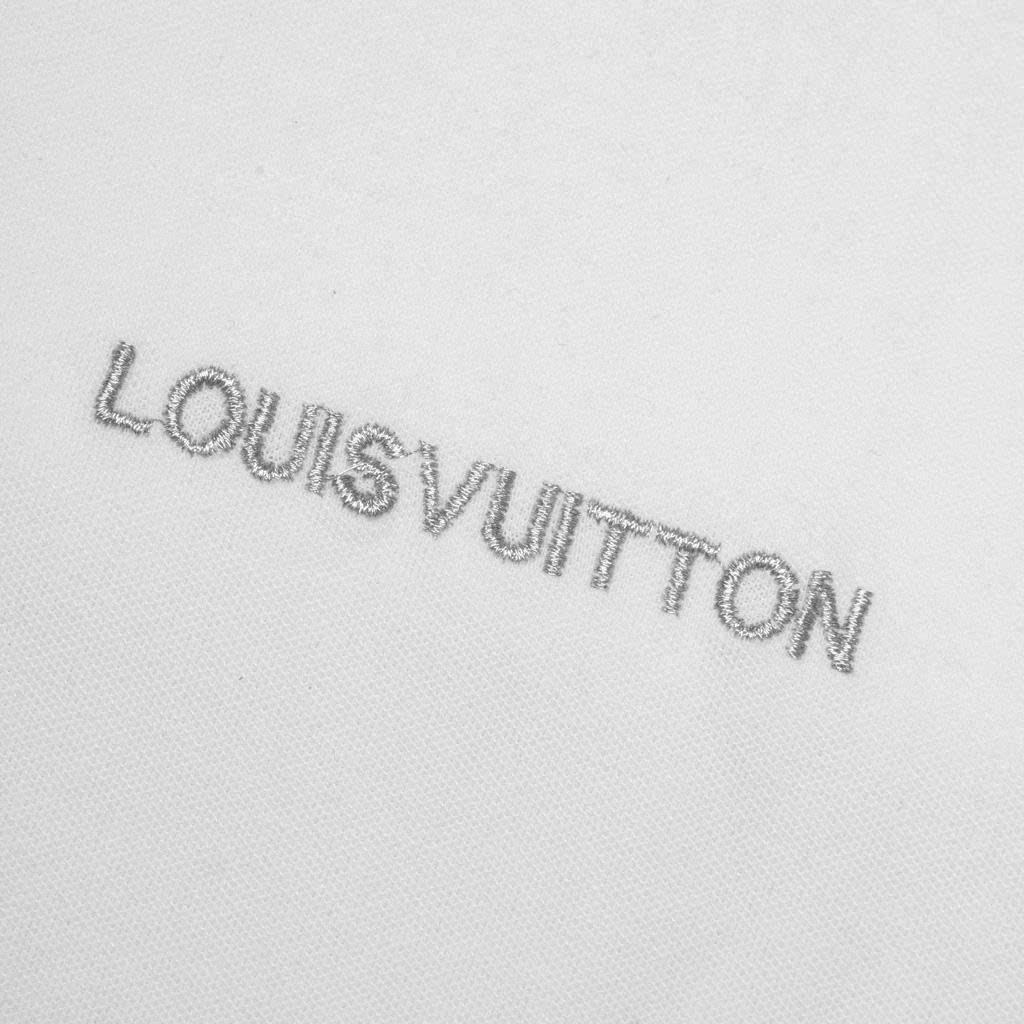 Polo Louis Vuitton Cổ Đính Logo Titan