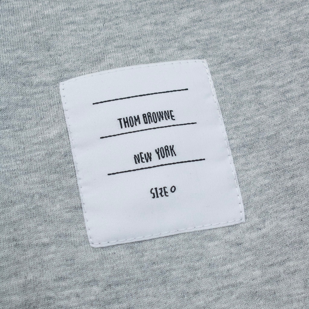 Áo Thun Thom Browne Viền Túi