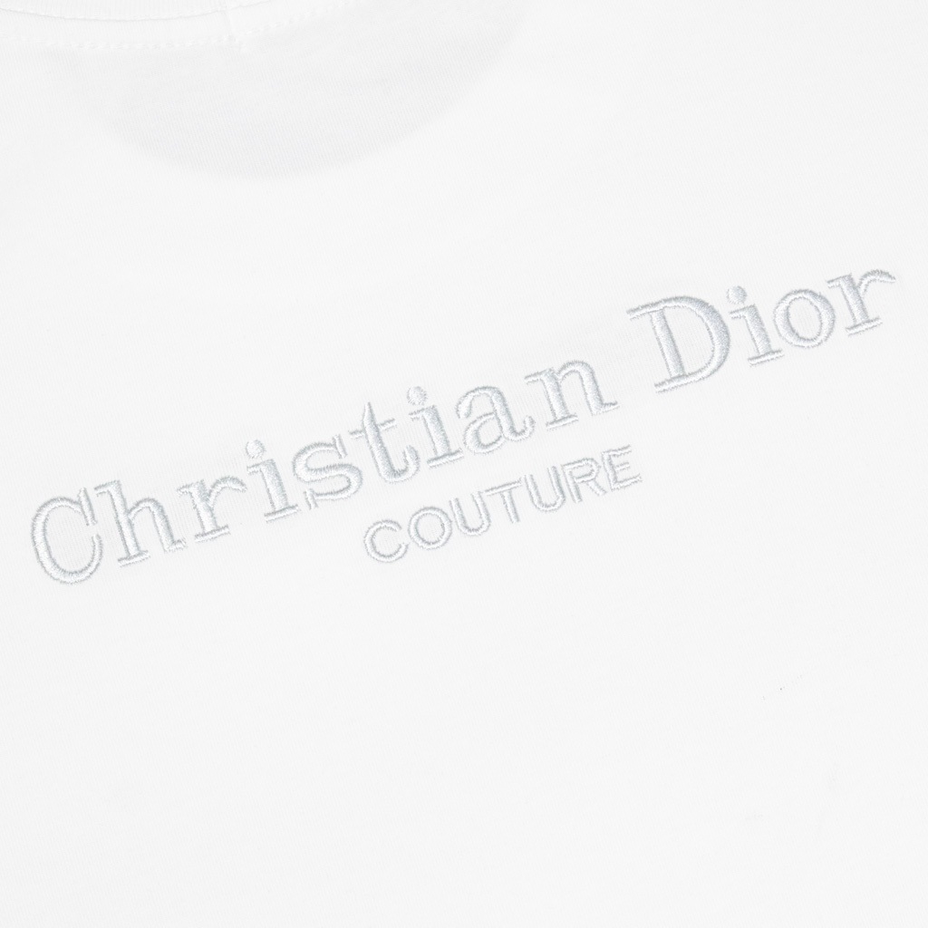 Áo Thun Dior Thêu Cổ Basic