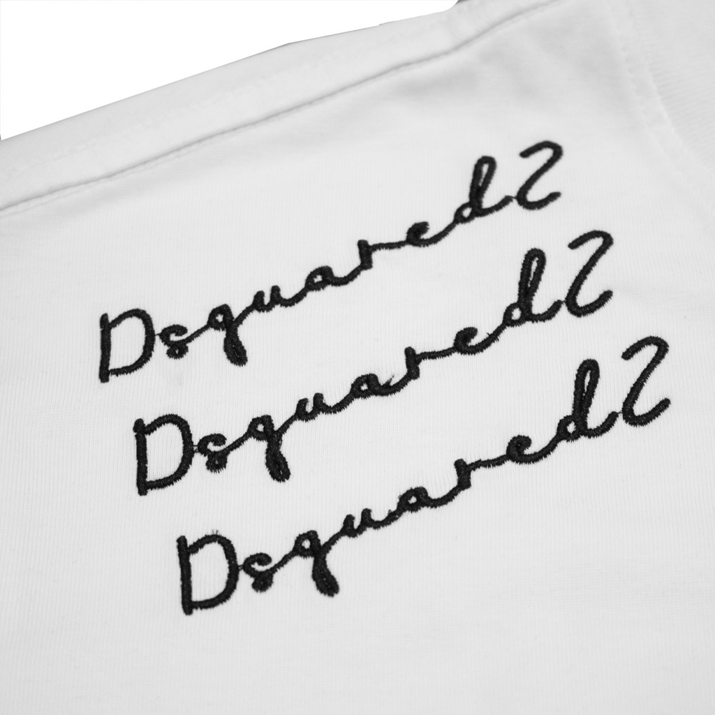 Áo Thun Dsquared2 Thêu Vai Phải