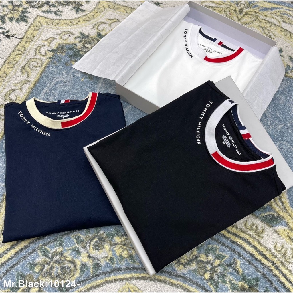 Áo Thun Tommy Viền Cổ Thêu Chữ