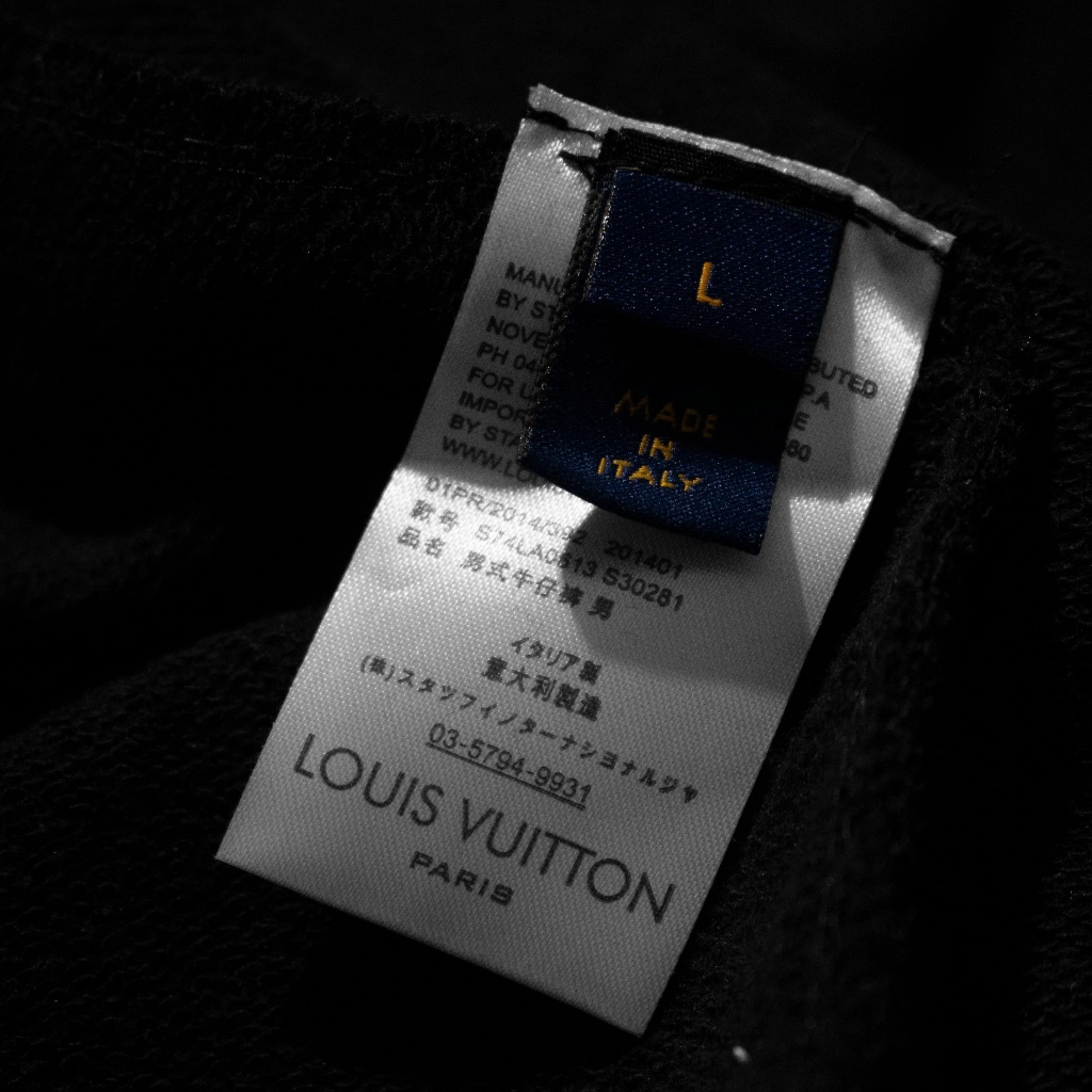Hoodie Zip Louis Vuitton Logo LV Thêu Tay