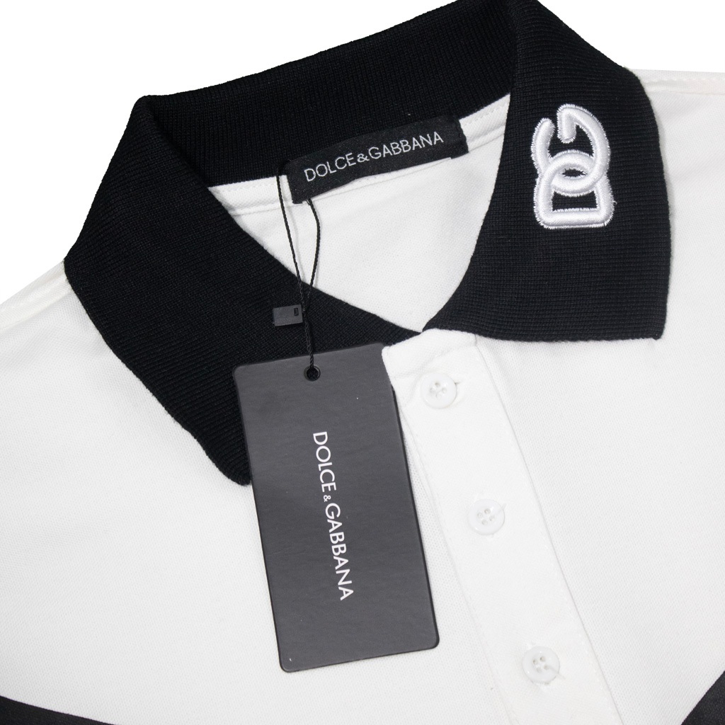 Polo Dolce V-Line Thêu Cổ