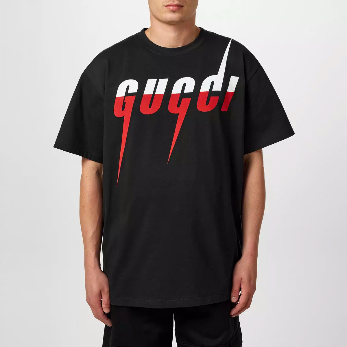 Áo thun GC Gucci Blade Print ( Màu Đen )