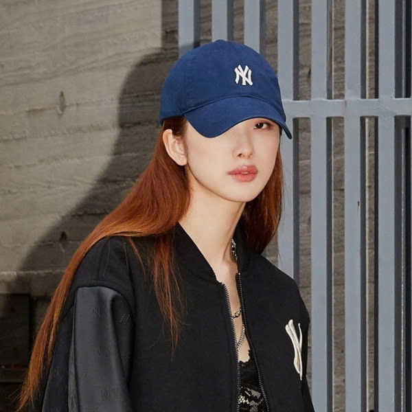 Nón lưỡi Trai MLB xanh Logo - NY