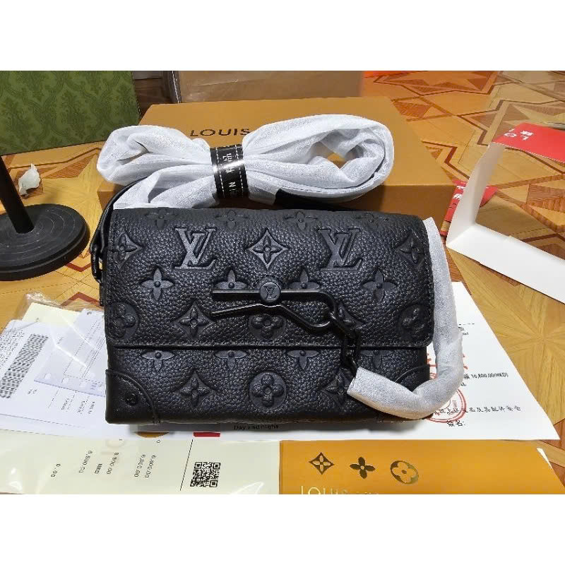 Túi Soft Trunk Đeo Chéo DC-05 LV Taurillon