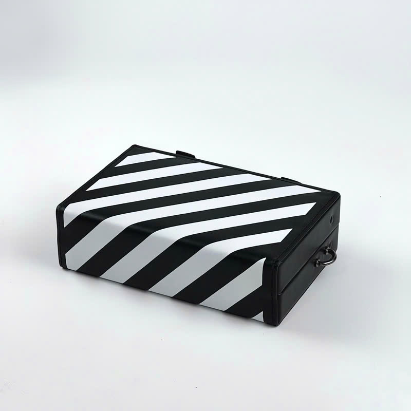 Túi Soft Trunk Đeo Chéo - DC-13 Off-White ĐEN