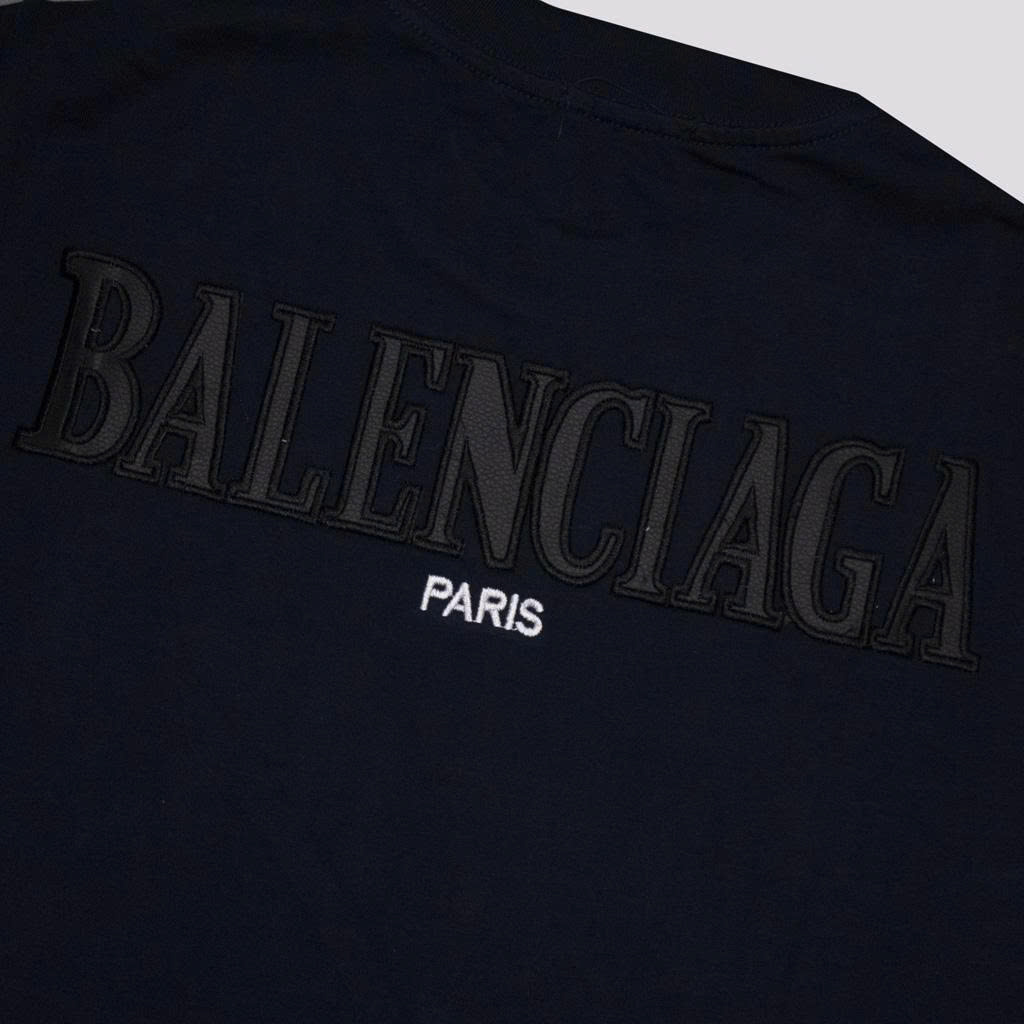 Áo Thun Balenciaga Thêu Da Mặt Sau