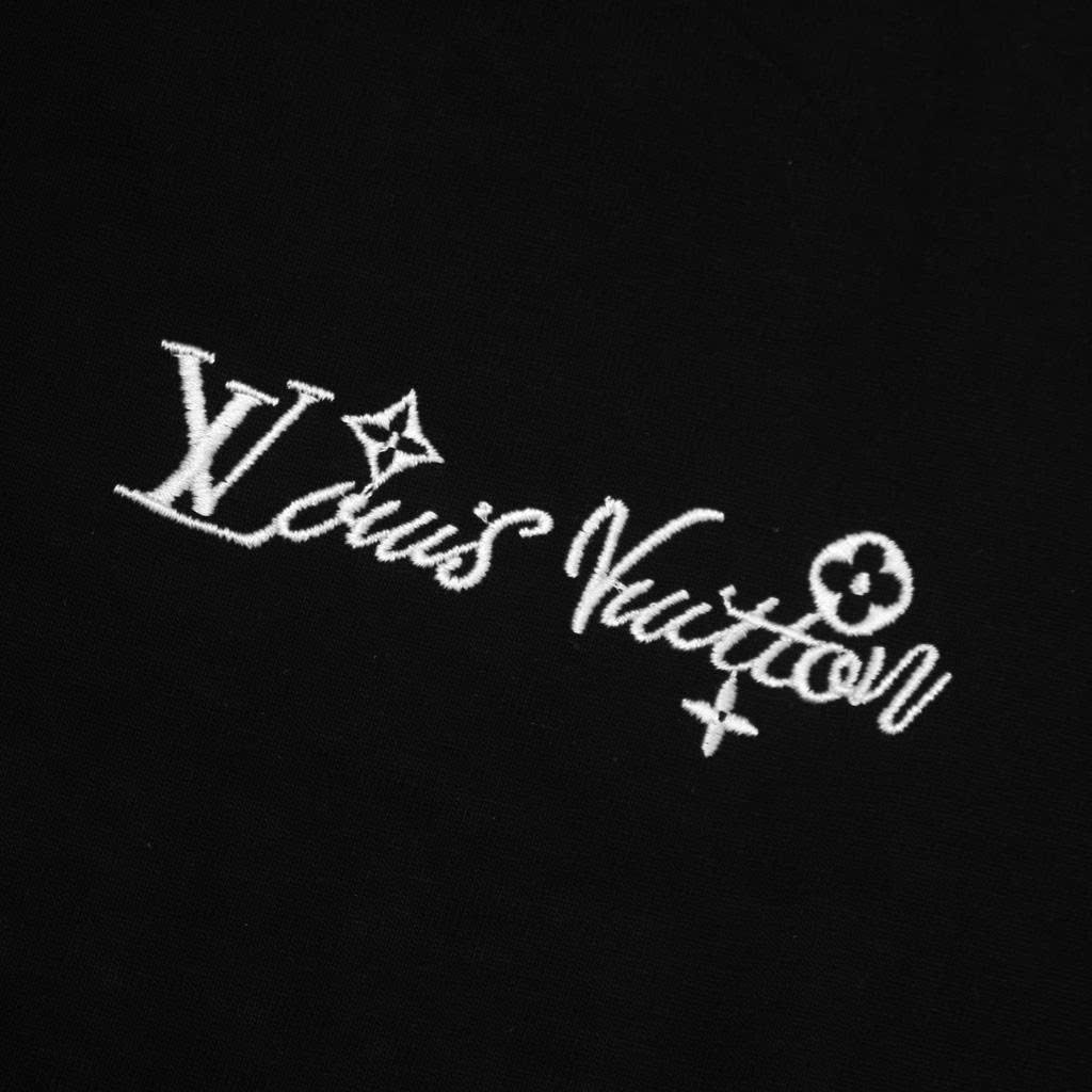 Áo Thun Louis Vuitton Họa Tiết Đính Đá